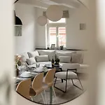 Residence U Zvonu Deluxe Apartments *