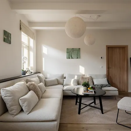 Residence U Zvonu Deluxe Apartments Apartman