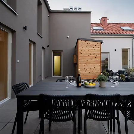 Residence U Zvonu Deluxe Apartments Apartman *