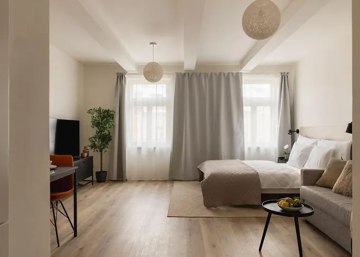 U Zvonu Deluxe With Self Check-in Prag