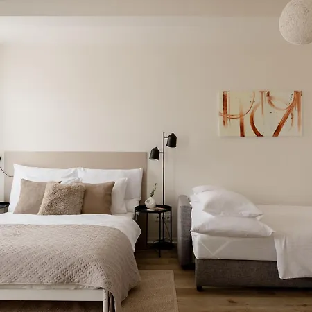 Residence U Zvonu Deluxe Apartments Πράγα